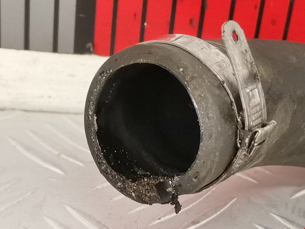 Патрубок FIAT Grande Punto 2005-2009