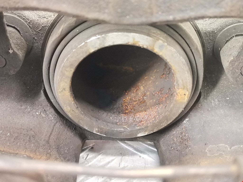 Суппорт передний правый MG ZT I 2001-2005