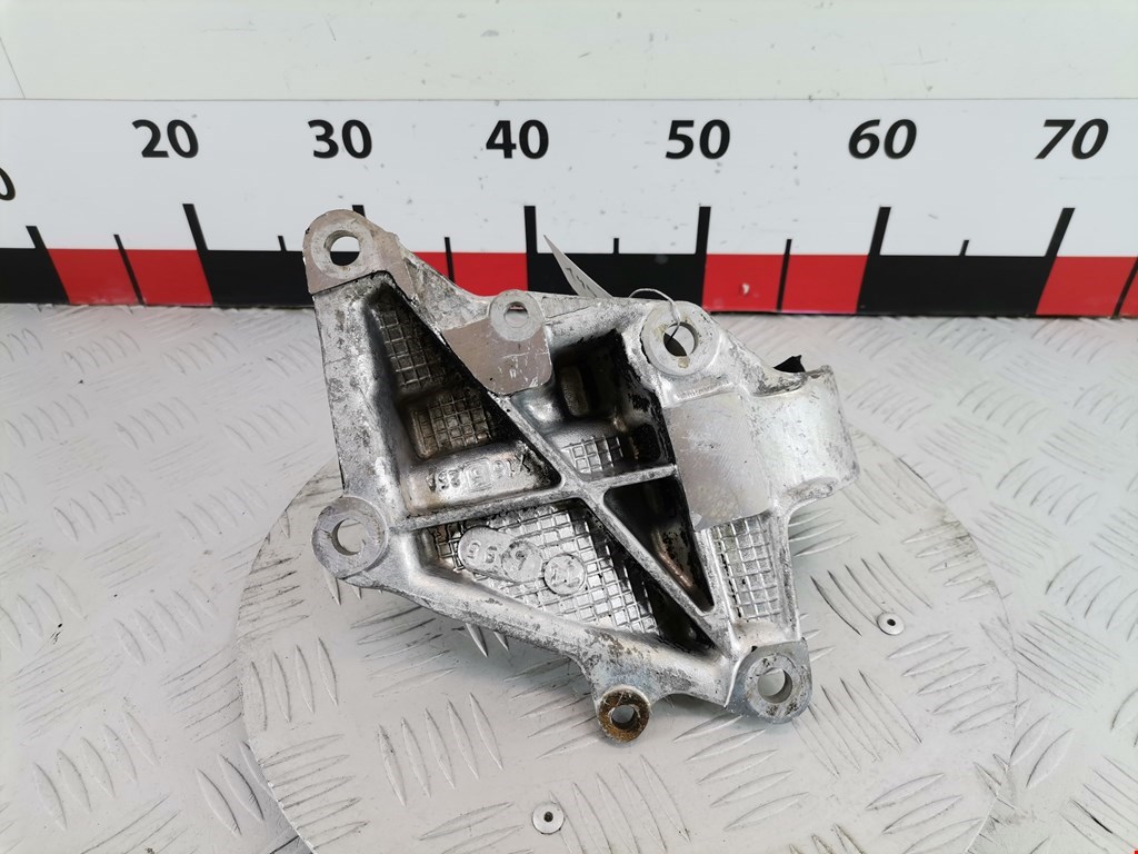 Кронштейн CITROEN Xantia 1993-2002