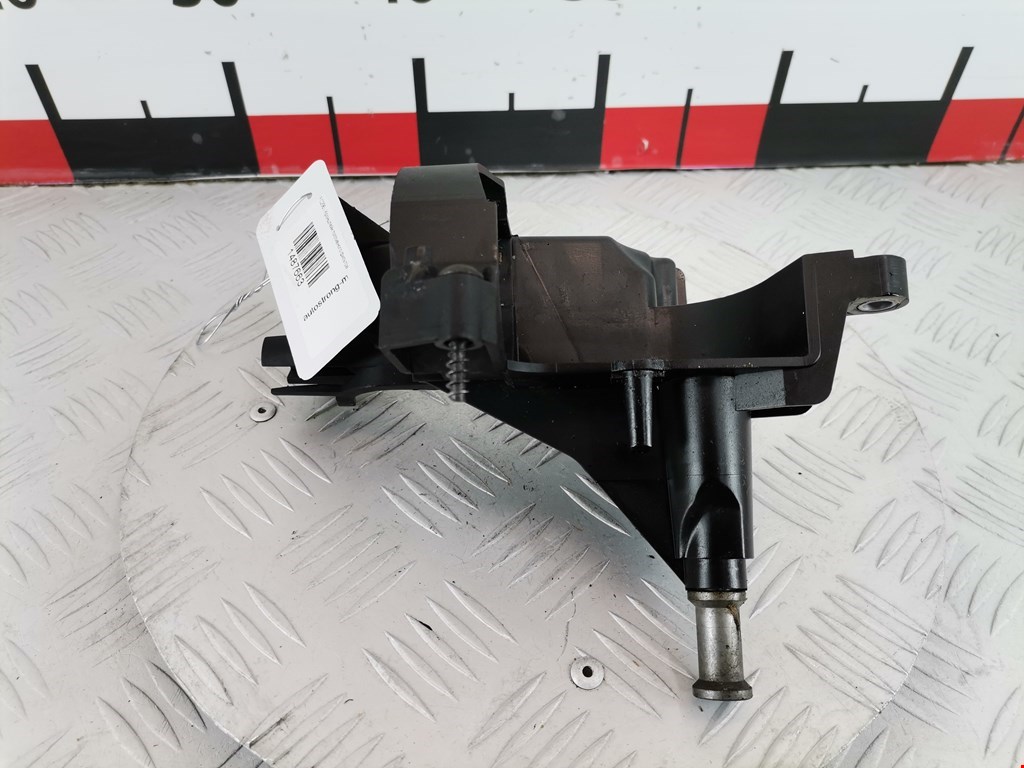 Кронштейн топливного фильтра FORD Fiesta 2008-2012