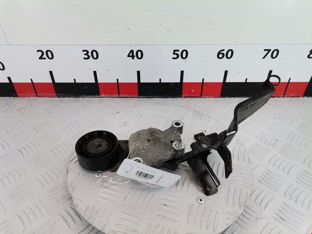 Натяжитель ремня генератора (приводного поликлинового ремня Ford Fiesta 6 (2008-2019)