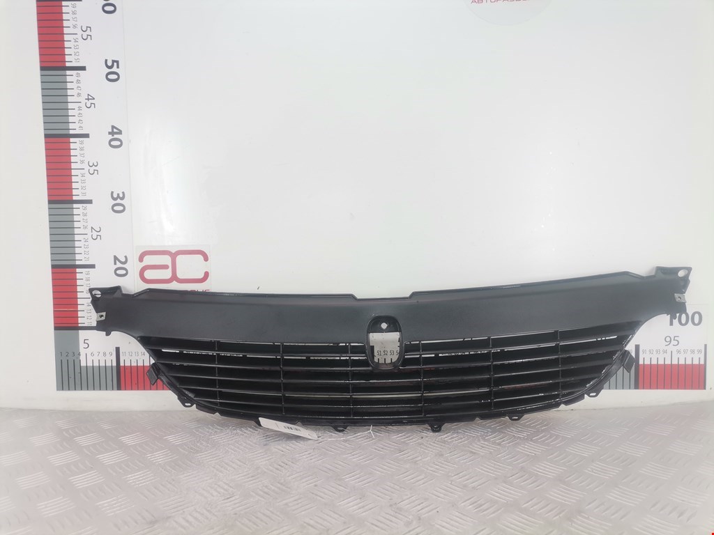 Решетка радиатора RENAULT Espace 1997-2003