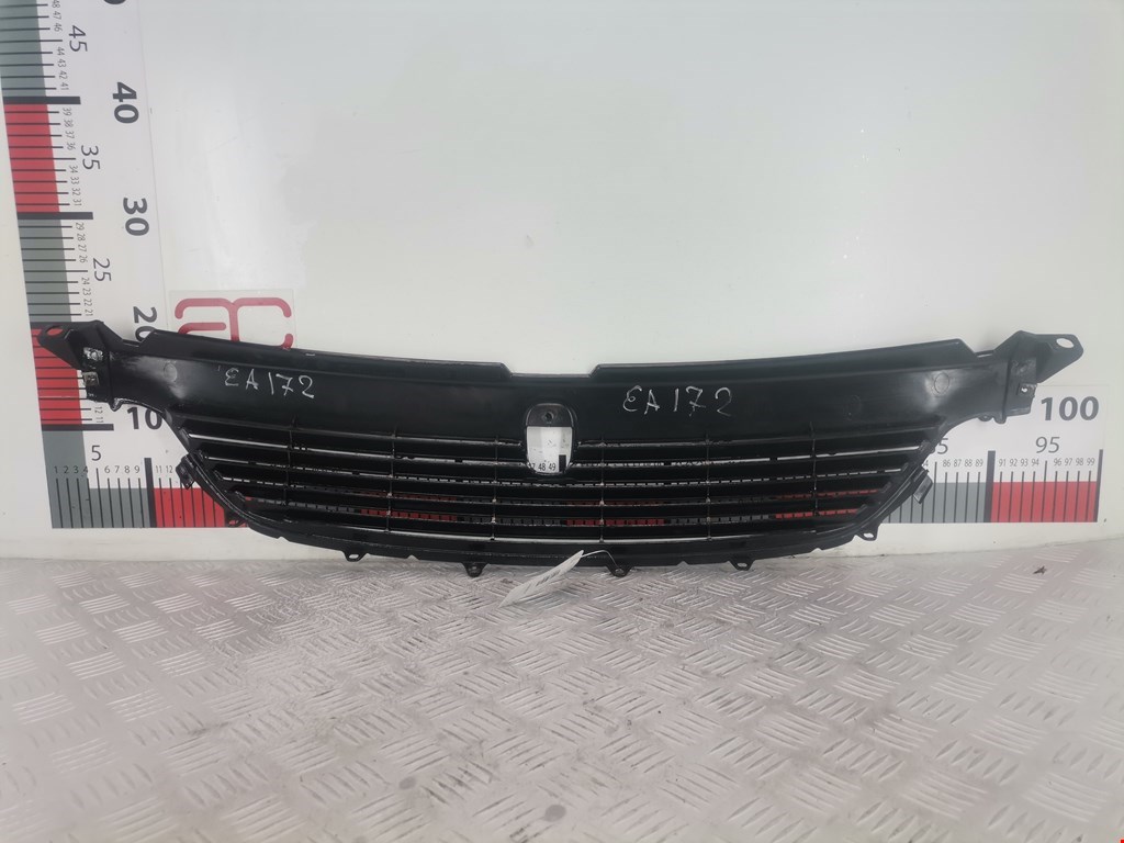 Решетка радиатора RENAULT Espace 1997-2003