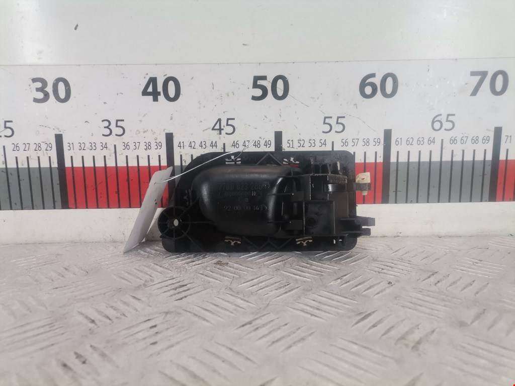 Ручка дверная передняя внутренняя левая RENAULT Laguna 1993-2000