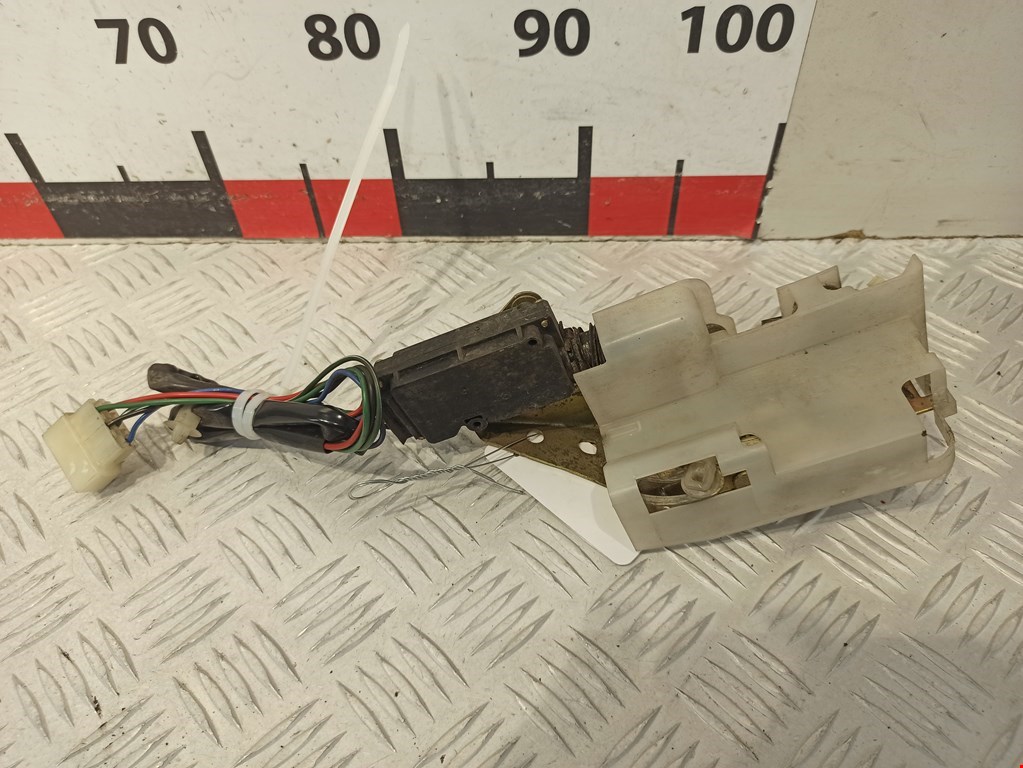 Замок двери передней левой MAZDA 323 BA 1994-1998