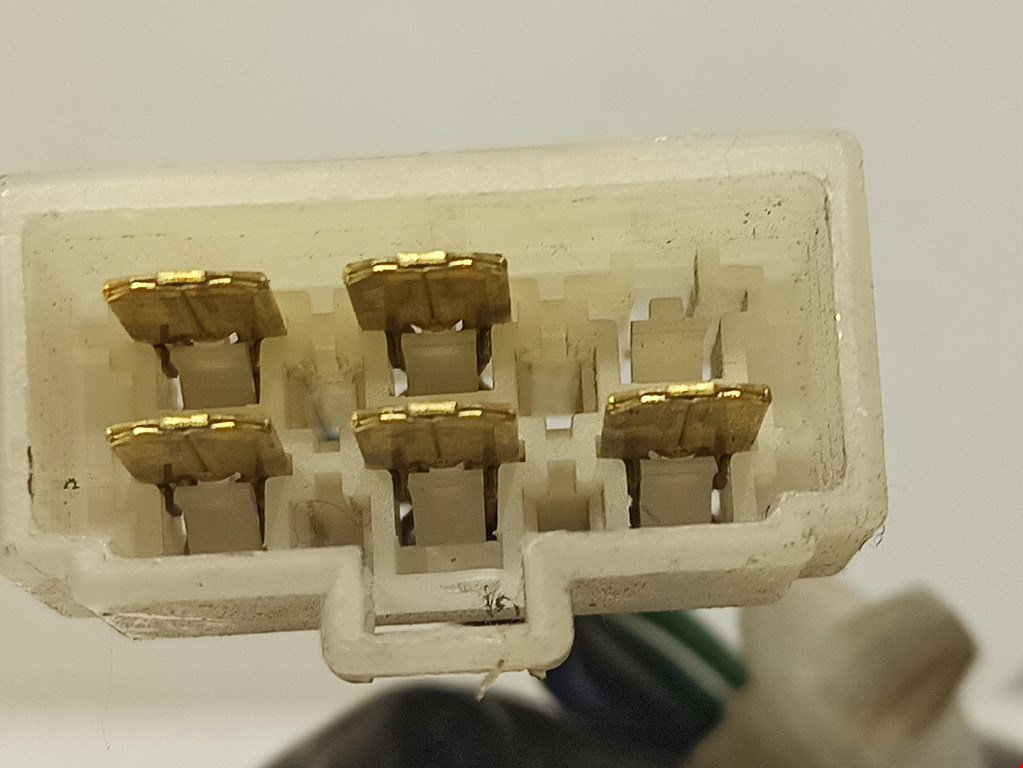 Замок двери передней левой MAZDA 323 BA 1994-1998