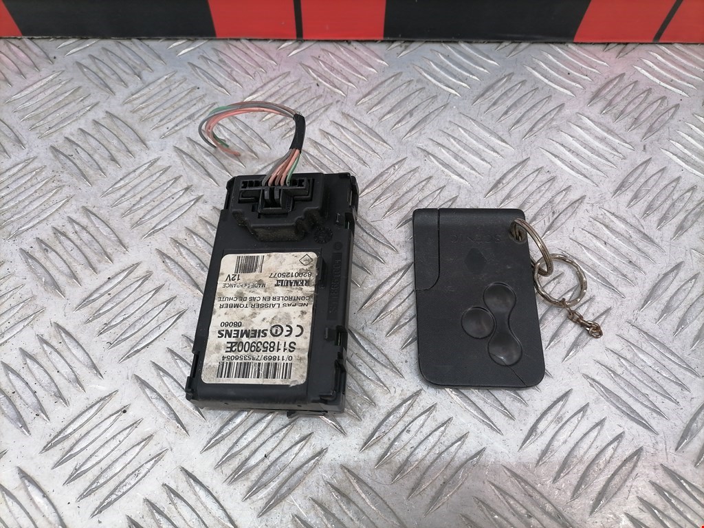 Замок зажигания RENAULT Scenic II 2003-2010