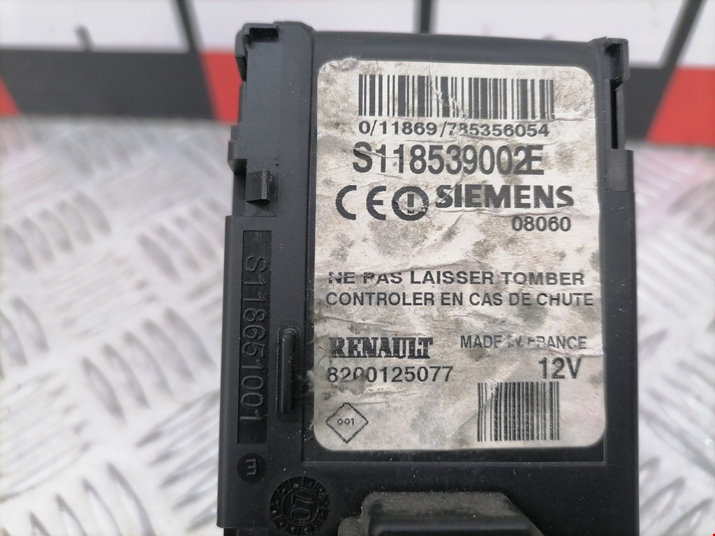 Замок зажигания RENAULT Scenic II 2003-2010