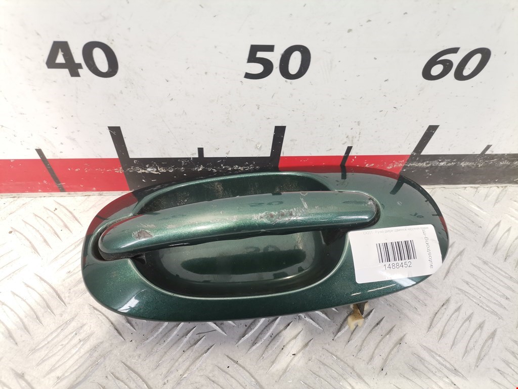 Ручка двери сдвижной наружная правая Chrysler Voyager 3 (1995-2001)