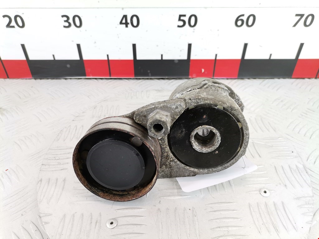 Натяжитель ремня генератора (приводного поликлинового ремня Audi A6 C5 (1997-2005)