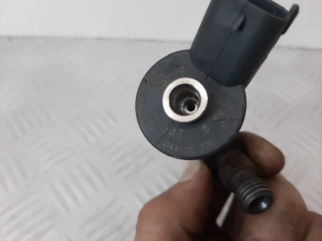 Форсунка дизельная электрическая RENAULT Scenic II 2003-2010