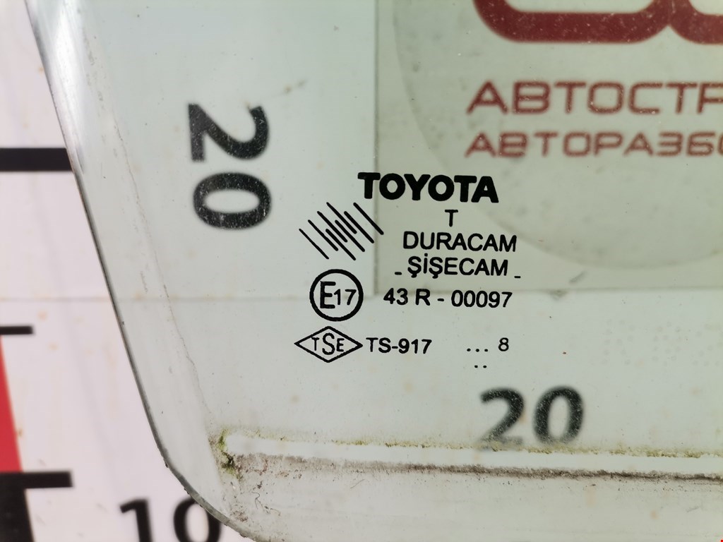 Стекло двери переднее правое TOYOTA Auris E150 2006-2012