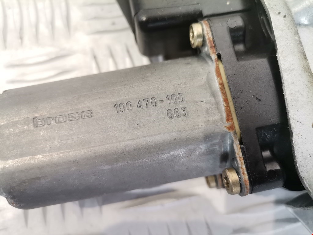 Стеклоподъемник передний правый OPEL Tigra A 1994-2001