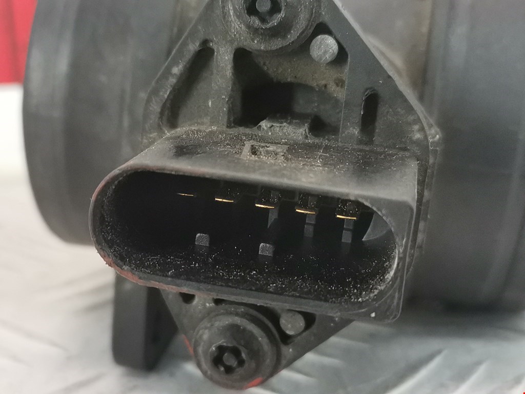 Расходомер воздуха (массметр, датчик ДМРВ) VOLKSWAGEN Golf IV 1997-2003