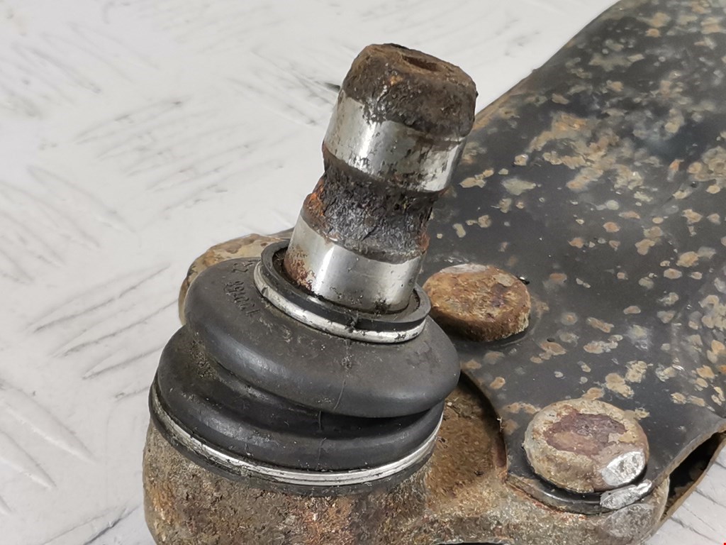 Рычаг передний правый OPEL Astra G 1998-2005