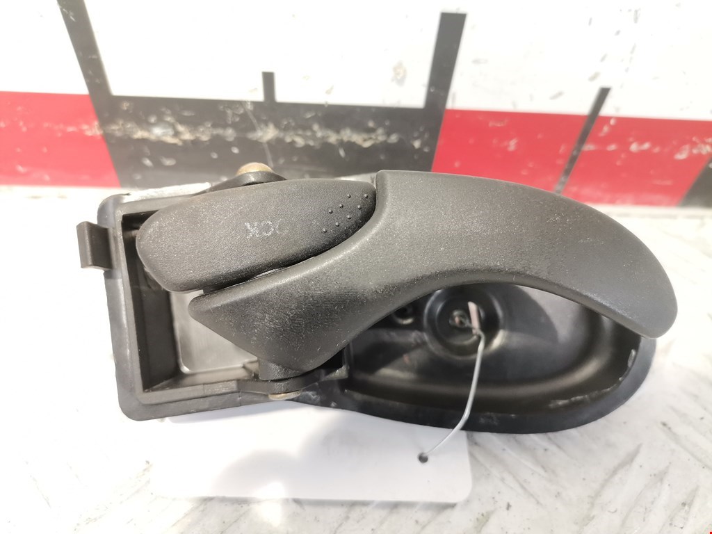 Ручка дверная передняя внутренняя правая FORD Focus I 1998-2005