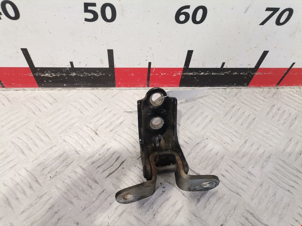 Петля двери задней левой Hyundai Tucson 1 (2004-2010)