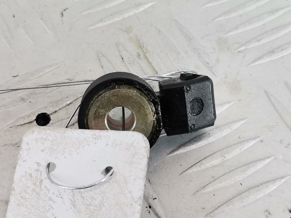 Датчик детонации Mercedes C-Class (W203) (2000-2008)