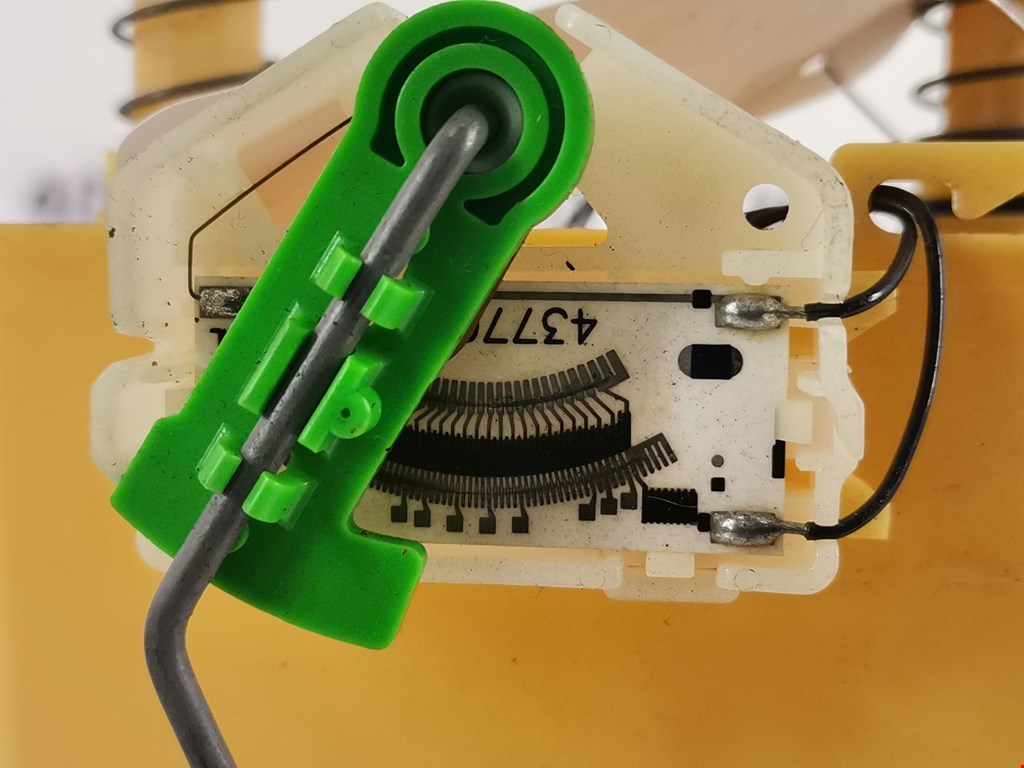 Датчик уровня топлива RENAULT Modus 2004-2012