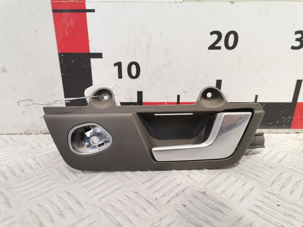 Ручка дверная передняя внутренняя правая AUDI A4 B6 2001-2005