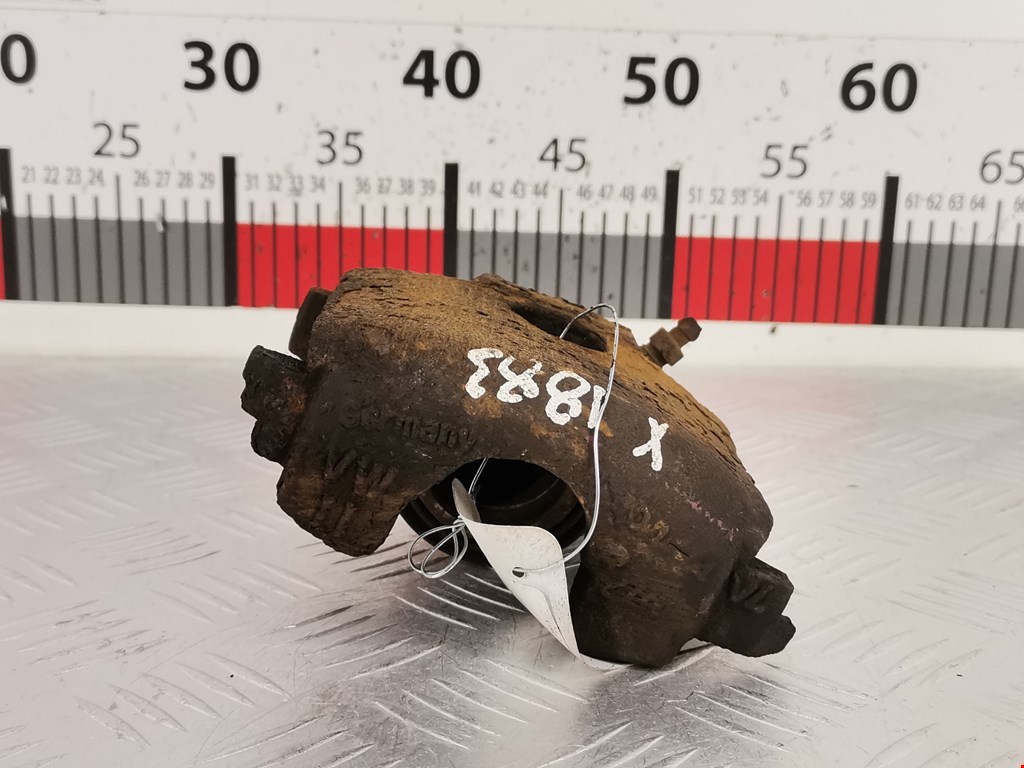 Суппорт передний левый VOLKSWAGEN Golf III 1991-1997