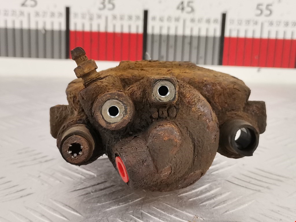 Суппорт передний левый VOLKSWAGEN Golf III 1991-1997