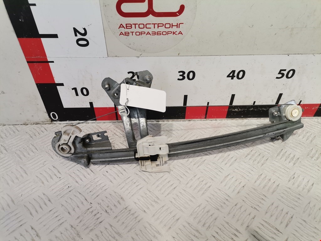 Стеклоподъемник механический двери задней левой Peugeot 206 (1998-2006)