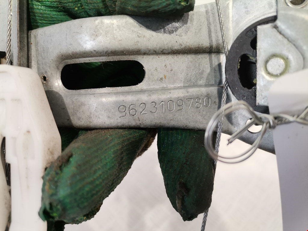 Стеклоподъемник задний левый PEUGEOT 206 1998-2012