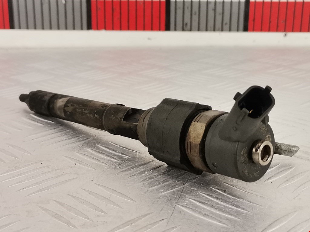 Форсунка дизельная электрическая KIA Sportage II 2004-2010