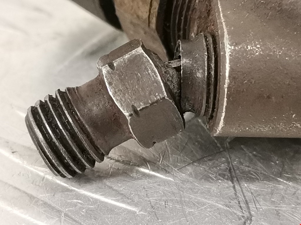 Форсунка дизельная электрическая RENAULT Scenic II 2003-2010