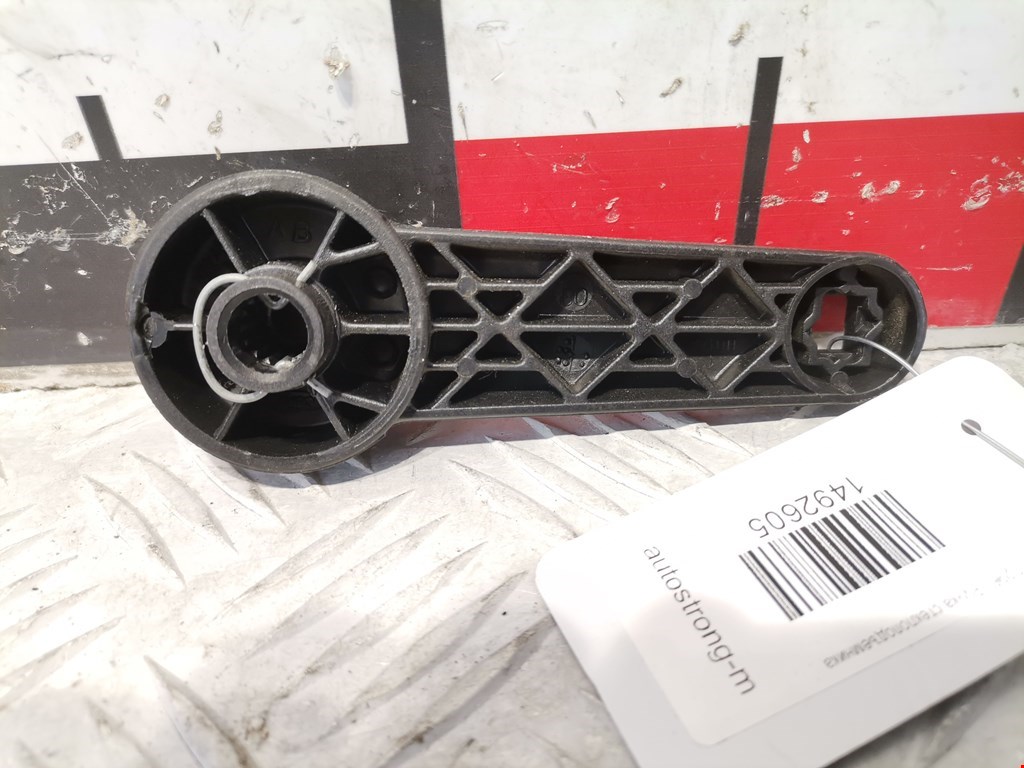 Ручка стеклоподъемника FORD Fiesta 2008-2012