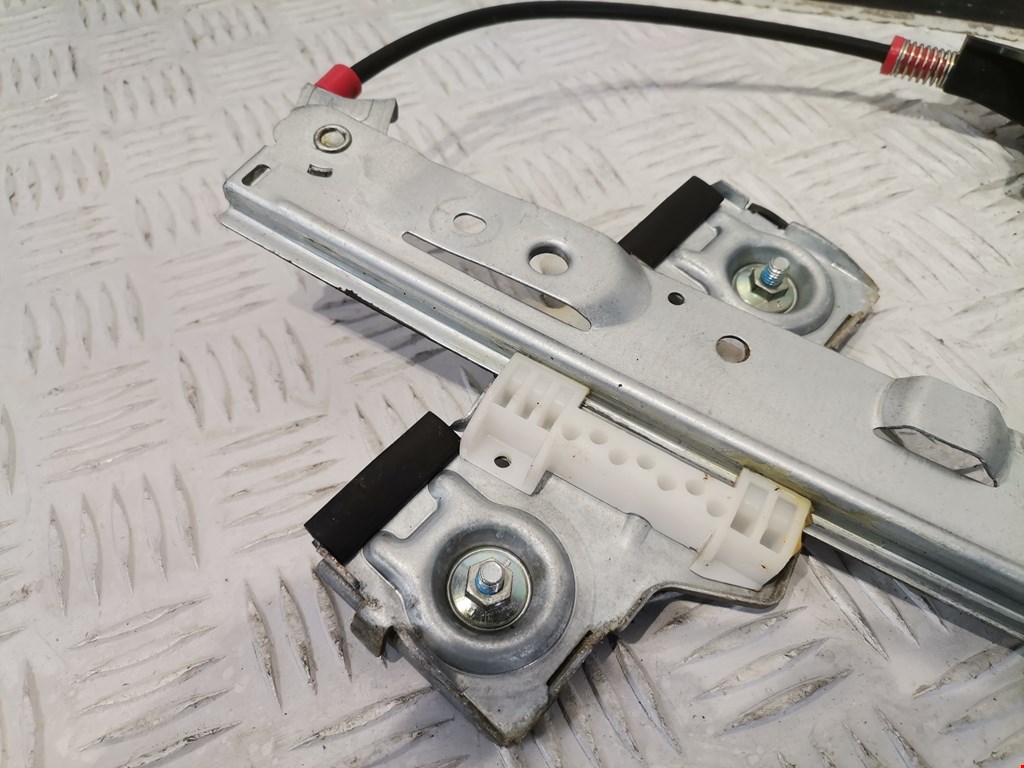 Стеклоподъемник задний левый FORD Fiesta 2008-2012