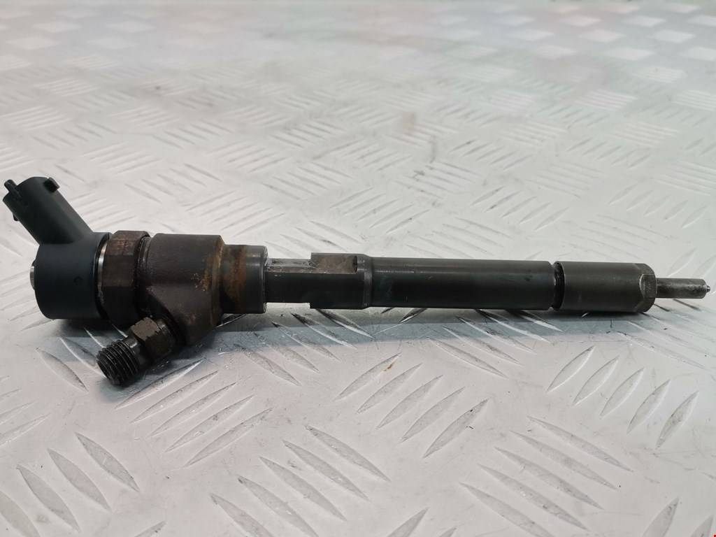 Форсунка дизельная электрическая KIA Carens 1999-2002