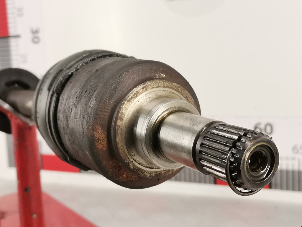 Полуось (привод, приводной вал) передняя правая FIAT Stilo 2001-2010