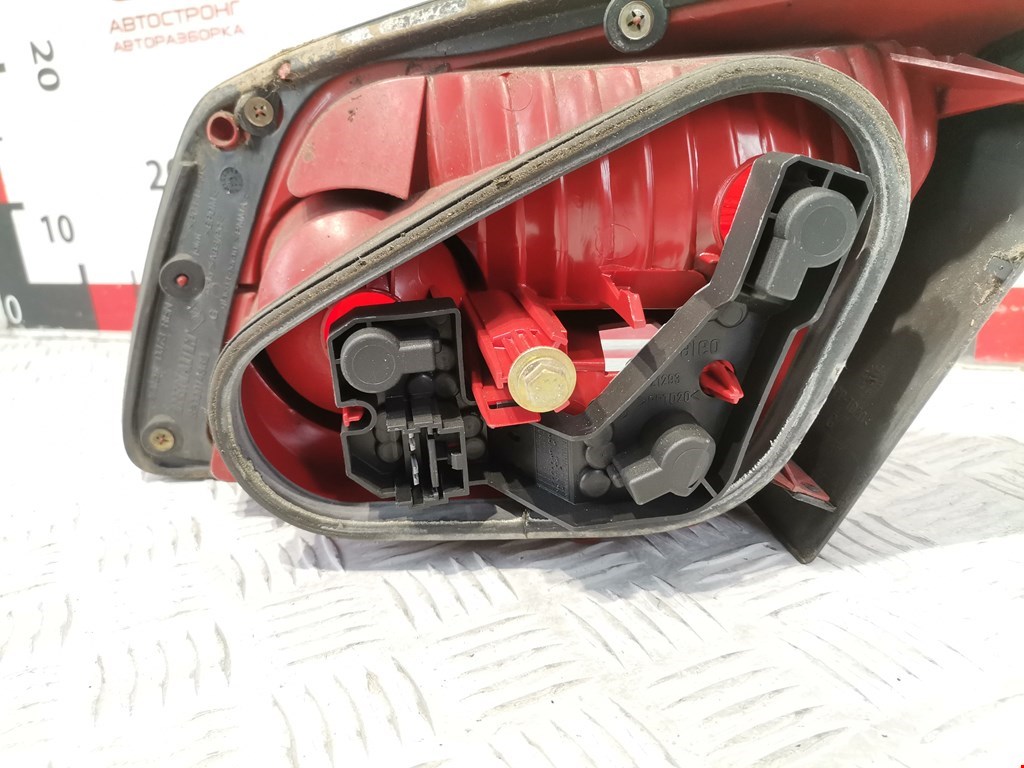 Фонарь задний внутренний левый RENAULT Vel Satis 2002-2009