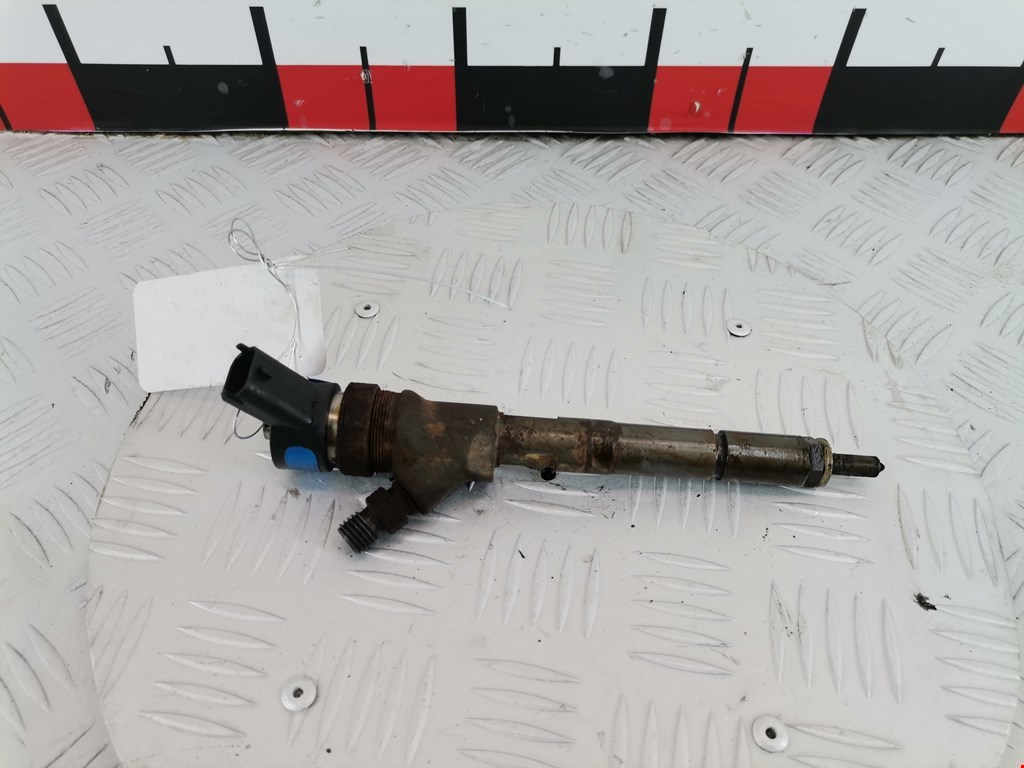 Форсунка дизельная электрическая TOYOTA Yaris 1999-2005