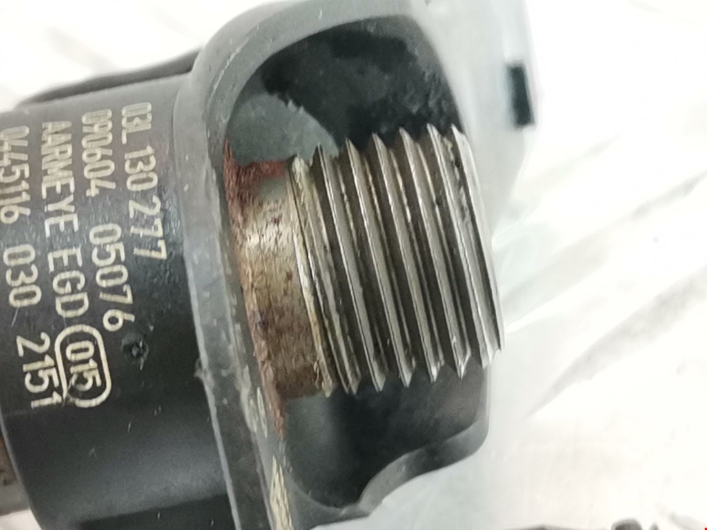 Форсунка дизельная электрическая VOLKSWAGEN Passat B6 2005-2011