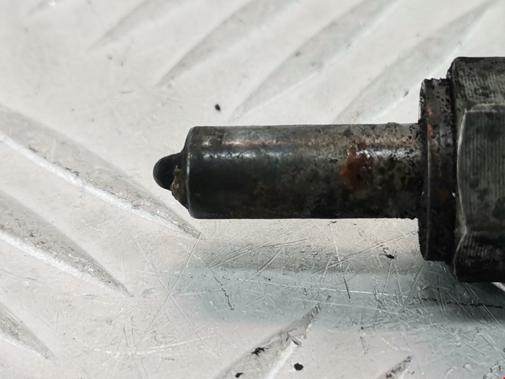 Форсунка дизельная электрическая KIA Sportage II 2004-2010