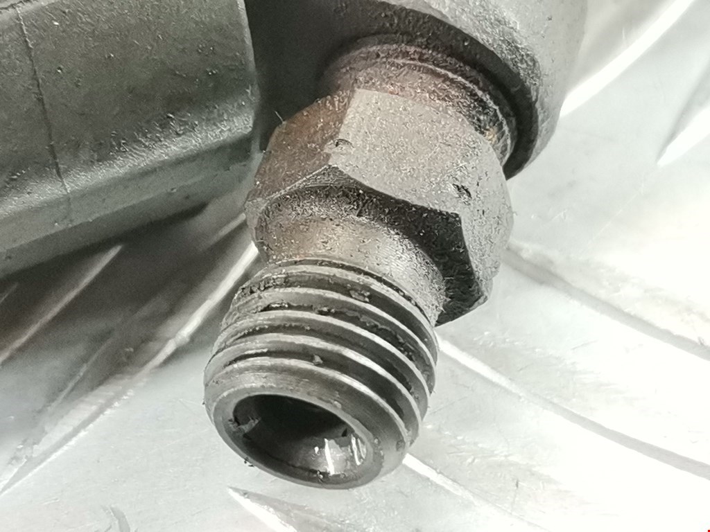 Форсунка дизельная электрическая KIA Sportage II 2004-2010