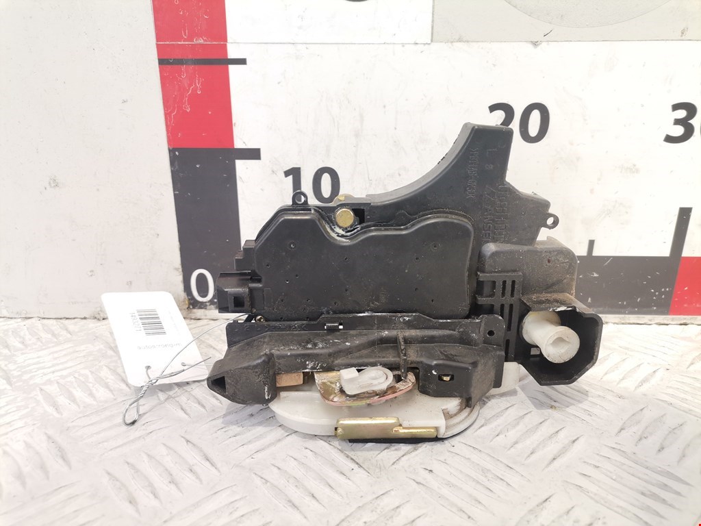 Замок двери передней левой MITSUBISHI Colt Z3 2003-2012