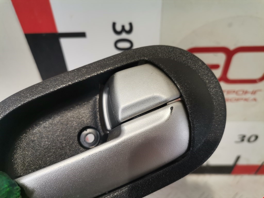 Ручка дверная передняя внутренняя правая MITSUBISHI Colt Z3 2003-2012