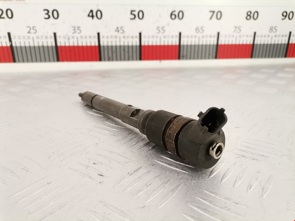 Форсунка дизельная электрическая KIA Carens 2006-2012