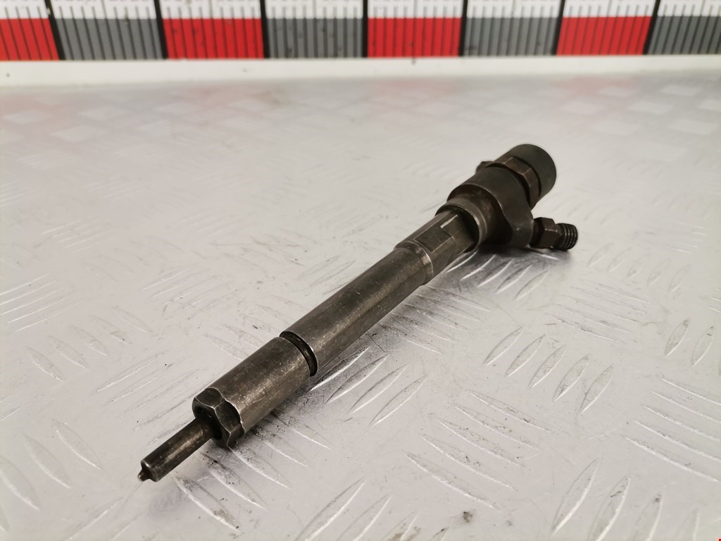 Форсунка дизельная электрическая KIA Carens 2006-2012