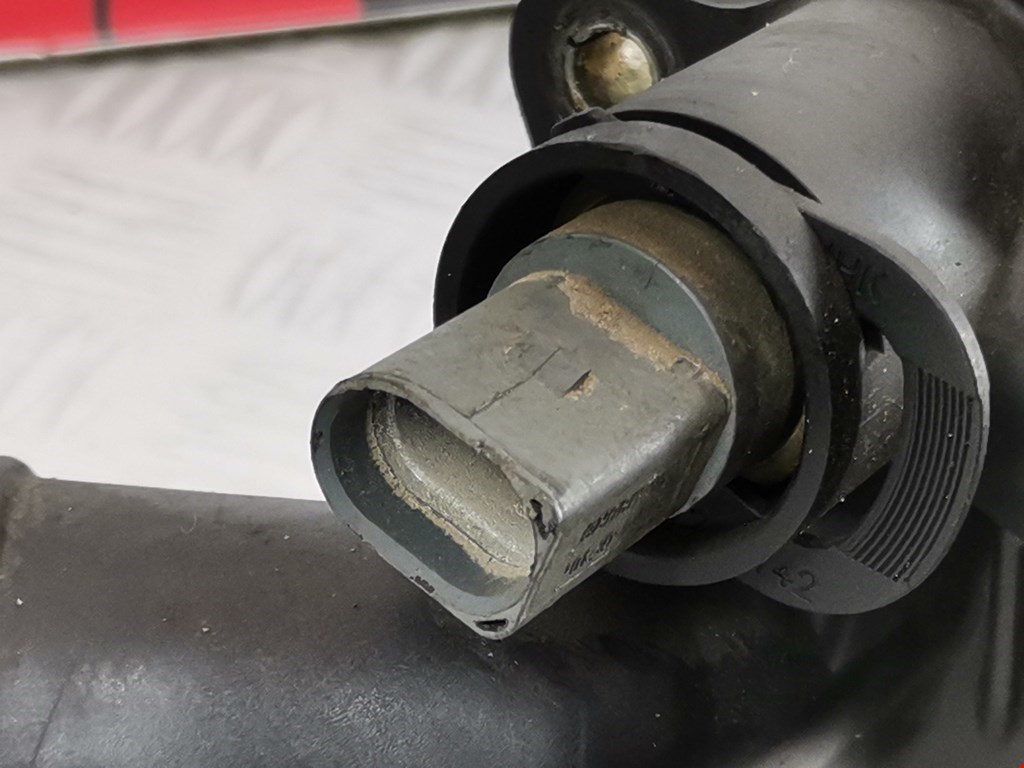 Корпус термостата SKODA Fabia MK2 5J 2007-2014