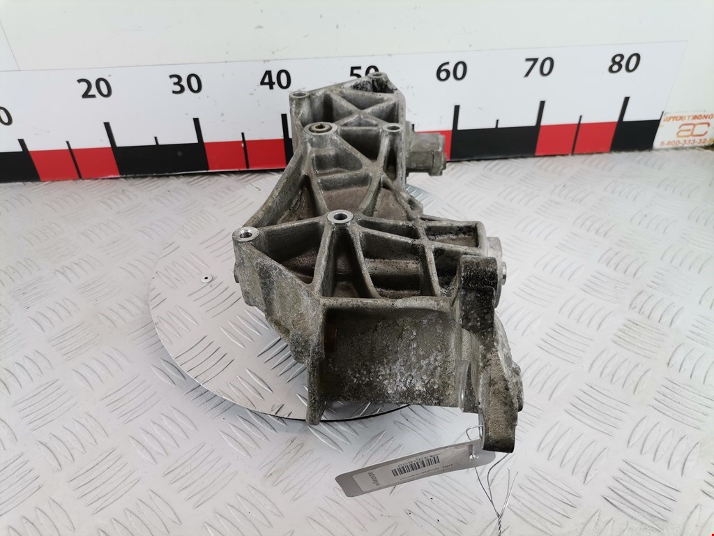 Кронштейн генератора AUDI A4 B5 1995-2001