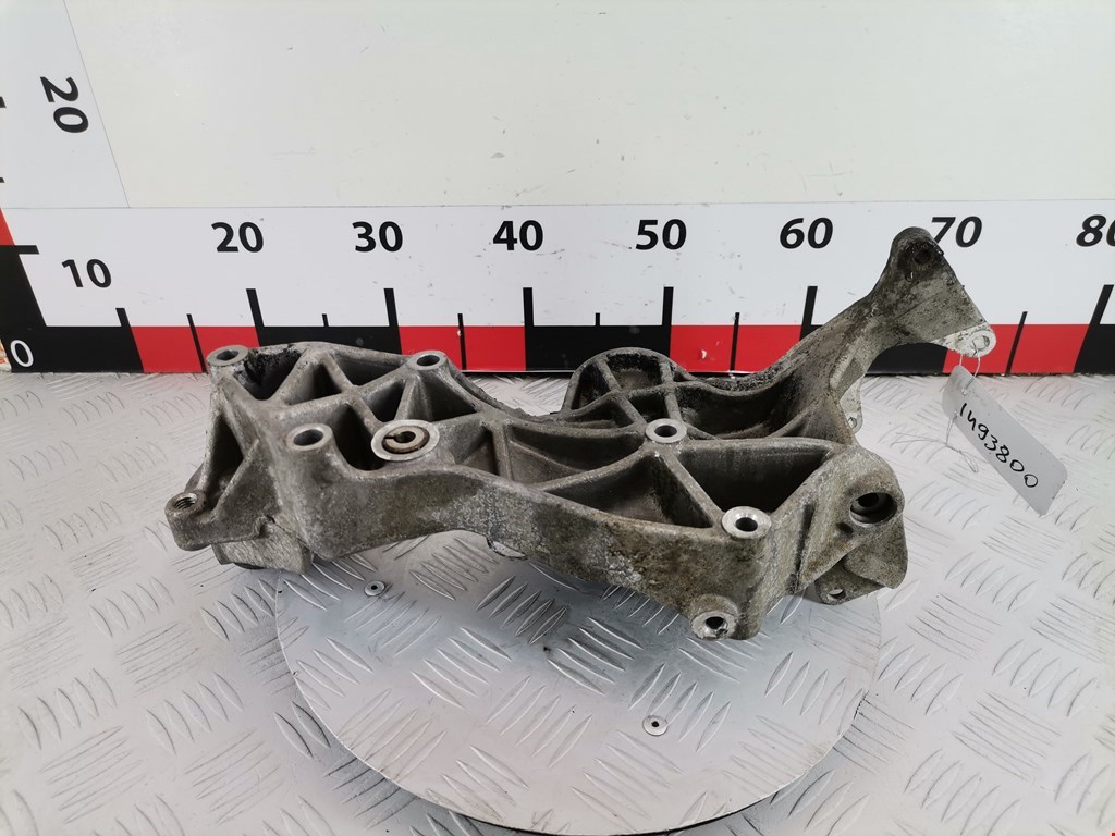 Кронштейн генератора AUDI A4 B5 1995-2001