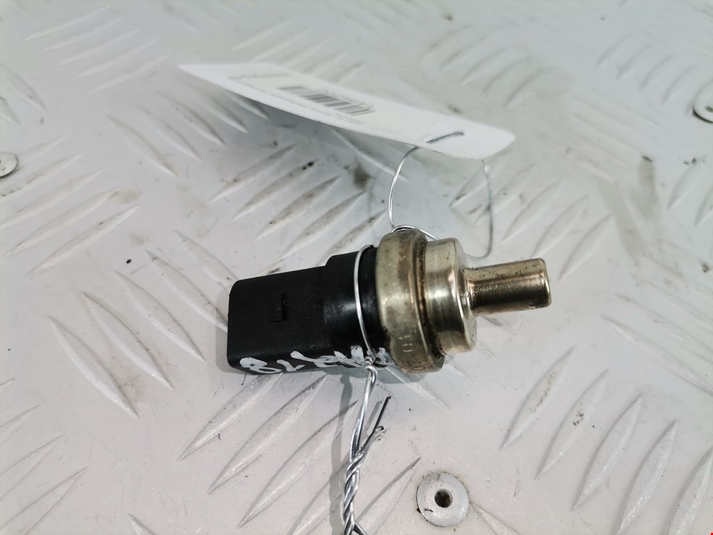 Датчик температуры (охлаждающей жидкости) VOLKSWAGEN Passat B5 1997-2005