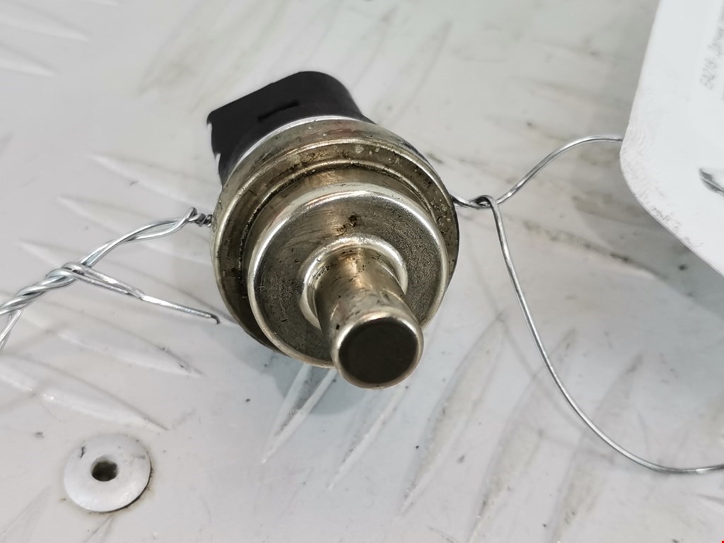 Датчик температуры (охлаждающей жидкости) VOLKSWAGEN Passat B5 1997-2005