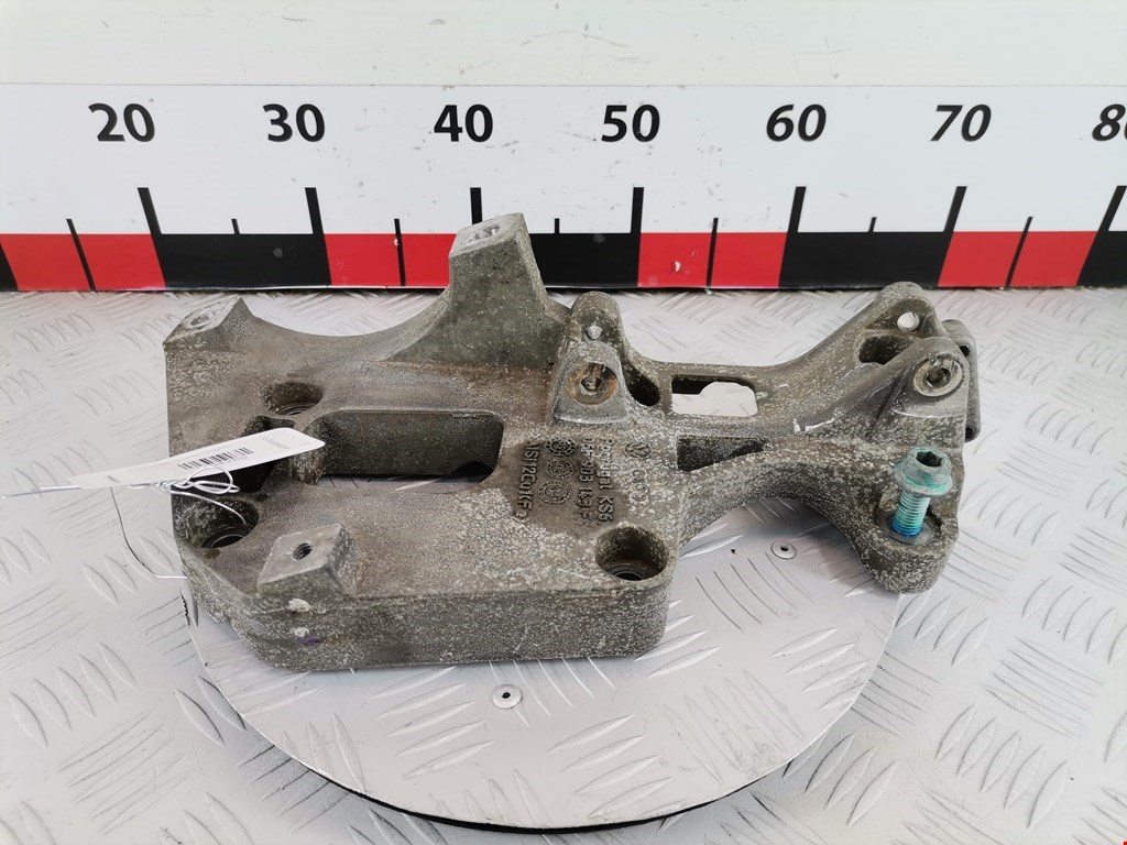 Кронштейн генератора SEAT Altea 2004-2015