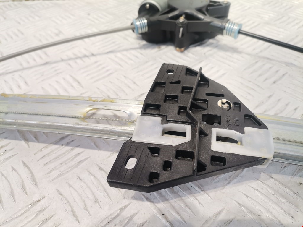 Стеклоподъемник передний правый MAZDA RX-8 2003-2012